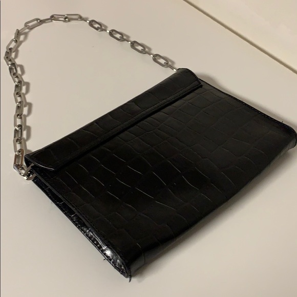 Leather croc texture bag with chain strap - Picture 5 of 5